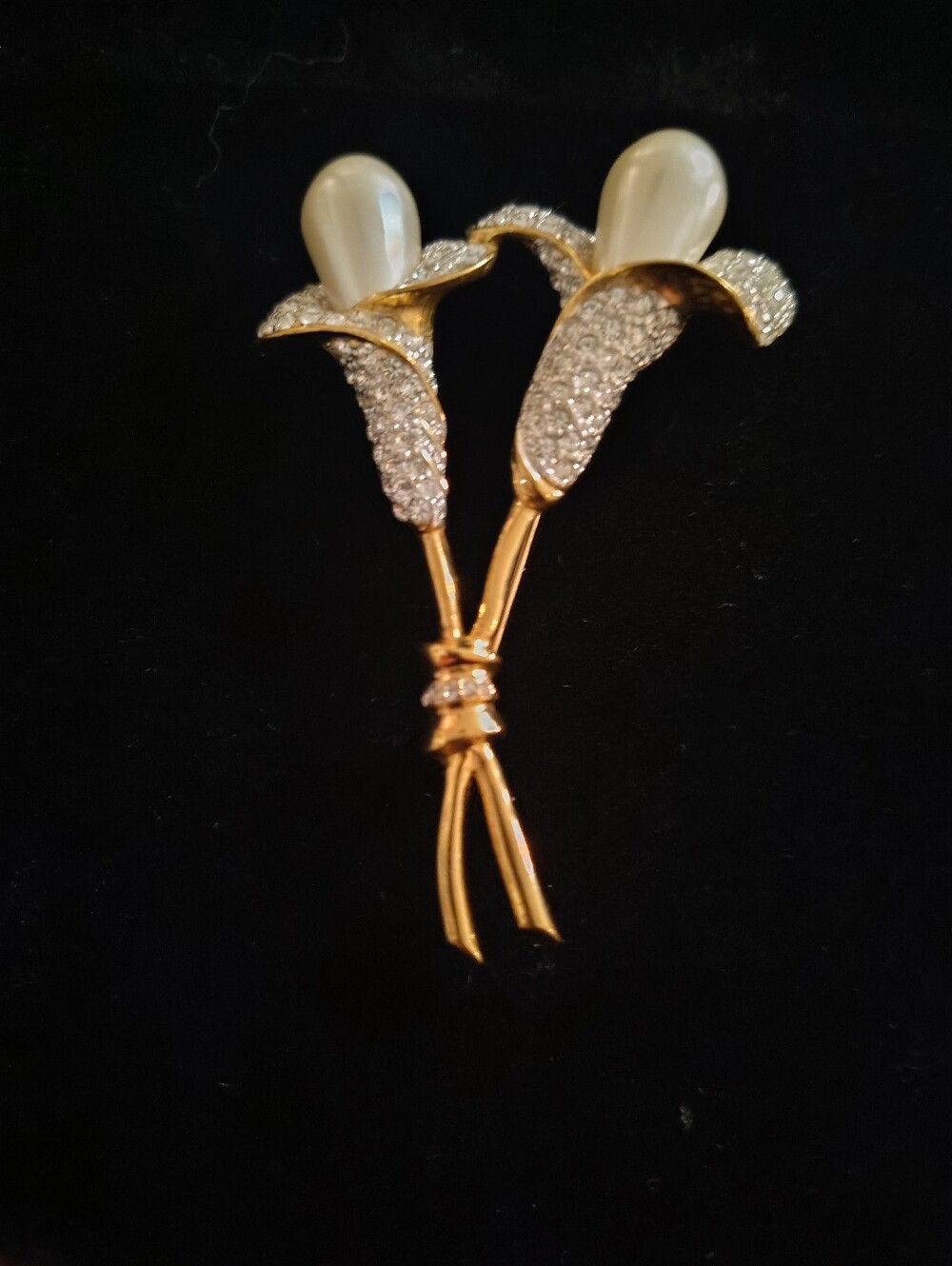 Gold Pearl Calla Lily Brooch with Clear Crystals - Women Jewelry